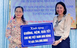 Lãnh đạo TP.HCM chúc tết, hỗ trợ bà con khó khăn tại Củ Chi và Bến Tre