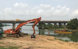 Nhà máy nước đi... xin nước