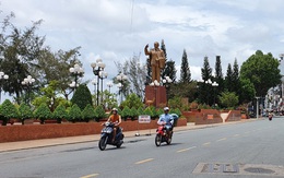 Cần Thơ tạm dừng ra mắt phố đi bộ Ninh Kiều