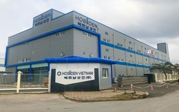 Chủ tịch xã ở Bắc Giang tạm dừng điều hành công việc để đưa công nhân đi cách ly tập trung