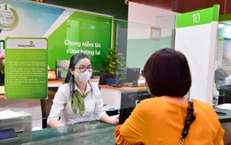 Vietcombank giảm hàng loạt các loại phí dịch vụ hỗ trợ khách hàng