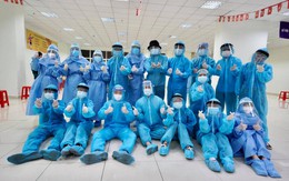 Sinh viên khối sức khỏe sẵn sàng xếp bút nghiên đi vào tâm dịch