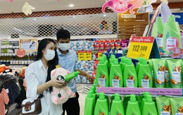 Thị trường quà tặng 20-10 sôi động trở lại sau đại dịch