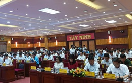 Tây Ninh lần đầu tiên tổ chức hội nghị chuyển đổi số