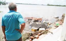 Dừng khai thác mỏ cát gần điểm sạt lở trên sông Cổ Chiên