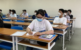 Thí sinh phản ảnh đề thi 'vừa khó vừa sạn', ĐH Quốc gia TP.HCM nói gì?