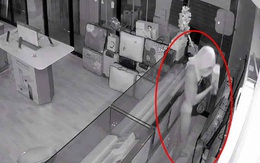 'Tên trộm mặc quần lót' lấy điện thoại tặng người vô gia cư gây xôn xao Thái Lan