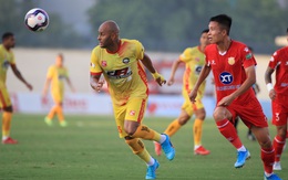 Vòng 6 V-League 2022: ‘Tổ trọng tài phối hợp ăn ý’