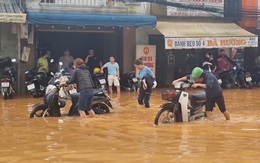 'Đà Lạt đừng lơ là, hôm nay ngập cục bộ, ngày sau sẽ là lũ lụt!'