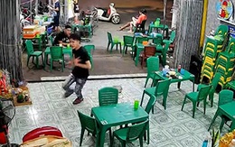 Nam nhân viên vụng về làm rơi nồi lẩu