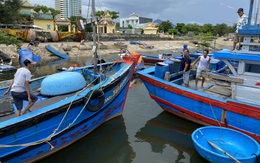 Bộ trưởng Lê Minh Hoan thị sát chống bão, nhiều tỉnh huy động lực lượng giúp dân ứng phó