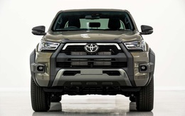 Toyota Hilux Rogue 2023 thêm nhiều trang bị đấu Ford Ranger Wildtrak