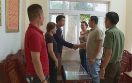 Đôi vợ chồng Việt trả giấy tờ và 50 triệu đồng cho du khách Thái Lan