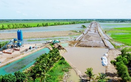 Thiếu cát, toàn bộ tuyến cao tốc Cần Thơ - Cà Mau 'đào xong rồi để đấy'