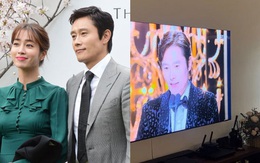 Lee Byung Hun tiết lộ tên con sắp sinh để ăn mừng nhận giải Rồng Xanh