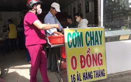 9X mở quán cơm chay, tặng suất ăn 0 đồng cho bà con