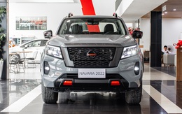 Tin tức giá xe: Nissan Navara giảm giá tới 185 triệu đồng