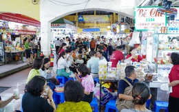 Check-in chợ Bến Thành về đêm