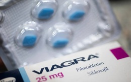 Phương Tây trừng phạt, nhiều đàn ông Nga thiếu... Viagra