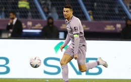 Ronaldo khởi đầu khó khăn, ghi bàn đầu tiên cho Al Nassr từ chấm 11m