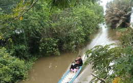 Nhà ơi! Quê ơi! Con biết phải làm sao đây?