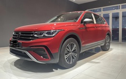 VW Tiguan loạn giá tại đại lý: Có nơi giảm 200 triệu đồng, bản vừa ra mắt cũng hạ giá