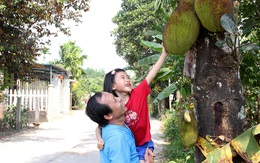 Gặp lại bé Kỳ Tích