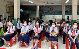 Vì sao học sinh phải test COVID-19 sau nghỉ lễ?