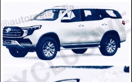 Toyota Fortuner đời mới lộ ảnh với bản hybrid?