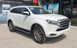 Tin tức giá xe: Isuzu mu-X xả kho giảm hơn 200 triệu, cùng phân khúc Fortuner giá ngang Yaris Cross