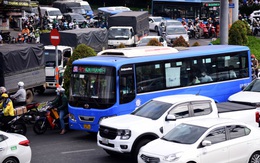 Nhanh vài giây, chậm 2 năm: phải thành bài học chung