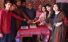 Gia đình 9 người có chung ngày sinh