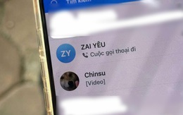 Ảnh vui 25-12: Con trai cưng và con... 'chai nước tương' của mẹ