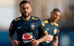 Dani Alves ngồi tù vì tấn công tình dục