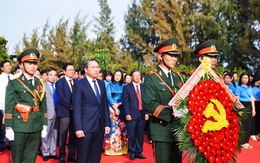 Tưởng niệm chiến sĩ Gạc Ma: Mãi biết ơn những người nằm lại phía chân trời