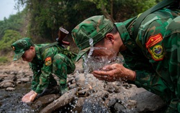 Tuần tra mùa nắng nóng, giữ bình yên cho lòng chảo Điện Biên