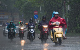 Mây dông đang kéo tới, cảnh báo Hà Nội mưa lớn khung giờ đi làm