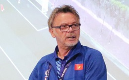 HLV Philippe Troussier viết tâm thư xin lỗi người hâm mộ bóng đá Việt Nam