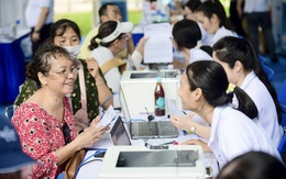 Du lịch hè 'né' giá vé bay cao