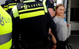 Nhà hoạt động môi trường nổi tiếng Greta Thunberg bị cảnh sát Hà Lan bắt