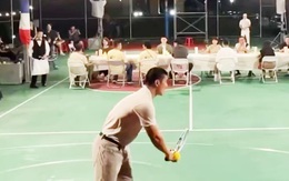 Đi ăn tiệc cùng hội tennis mà sao áp lực quá