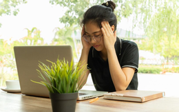Gia đình cắt chu cấp, sinh viên kêu không kham nổi