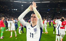 Màn trình diễn 'toàn số 0' của Phil Foden