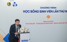 Silkroad Vina JSC trao tặng học bổng cho sinh viên Việt Nam