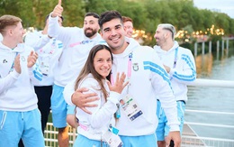 VĐV Argentina cầu hôn bạn gái tại làng VĐV Olympic 2024