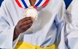 Vụ tố nhường huy chương giải karate: Phụ huynh từ chối gặp mặt và không nhận huy chương