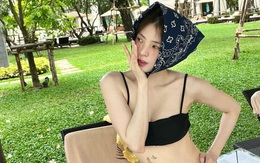 'Bỏng mắt' với loạt ảnh bikini của Han So Hee