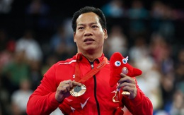 Đại sứ Pháp trao thư chúc mừng Lê Văn Công vì giành HCĐ Paralympic