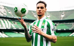 Antony ‘xoay compa’ để ra mắt cổ động viên Real Betis