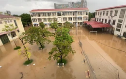 Hà Nội: Trường đóng cửa, cho học sinh học online suốt 10 ngày do ngập